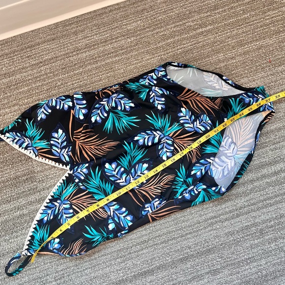 Last chance…Target Merona Swimsuit One Piece Boho Tropical Palm L Large - Picture 7 of 7